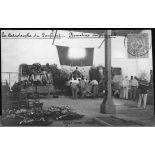 La catastrophe du Farfadet. Fermeture des cercueils. Cliché P. Laurent, Bizerte. [légende d'origine]