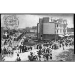 [Bizerte, 1905. Catastrophe du sous-marin Farfadet. Défilé des fourgons conduisant les restes des victimes au dépositoire.]