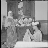 Centre de regroupement. Intérieur d'un logement de M'Cid.