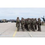 Rassemblement d'un détachement de soldats français sur la base aérienne 57 Mihail-Kogălniceanu à Constanta, en Roumanie.