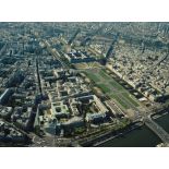 Paris 7e. L'esplanade des Invalides et l'Hôtel des Invalides.