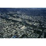 Paris 4e. Vue générale autour de l'Hôtel de Ville.