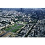 Paris 7e. L'esplanade et l'Hôtel des Invalides.