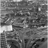 La Courneuve (93). Place du Général Leclerc (N186, N301, D30).