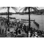 République centrafricaine, Bangui, 1943. Course de pirogues.