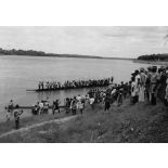 République centrafricaine, Bangui, 1943. Course de pirogues.