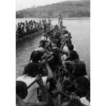République centrafricaine, Bangui, 1943. Course de pirogues.