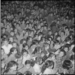 Noël à Cap Aokas. 110 filles et 350 garçons des écoles avec les plus petits du village.