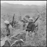 Protection des femmes de Catinat par le groupe d'autodéfense féminin.