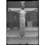 Front Nord, Somme, Amiens, la cathédrale, grand Christ. [légende d'origine]