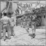 La 4e compagnie du 9e zouave, apporte le méchoui.