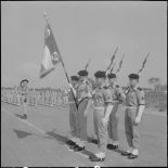 La garde au drapeau du 12e bataillon d'infanterie (BI).