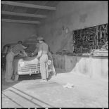 Un garage de la SAS (section administrative spécialisée).