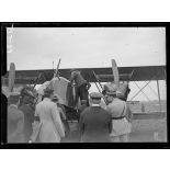Villacoublay (Seine et OIse). Le président de la république au camp d'aviation. Un avion de bombardement. [légende d'origine]