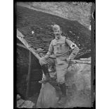 [Portrait d'un brancardier du 152e régiment d'infanterie décoré de la croix de guerre.]