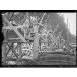 [Verberie. Service routier ; transbordeur construit par le commandant Dessoliers pour le transbordement des pierres des péniches au chemin de fer (capacité : 300 tonnes en 24 heures).]