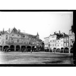 Pont-à-Mousson (Meurthe-et-Moselle). La Place Duroc. [légende d'origine]