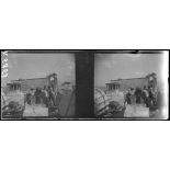 Athènes. La lessive aux pieds de l'Erechteion. [légende d'origine]