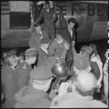 Arrivée des blessés d'Indochine à Orly.