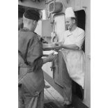 Un repas à bord d'un dragueur de mines (Minensuchboot) de la Kriegsmarine.