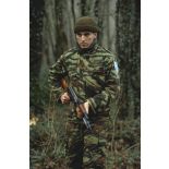 Faux militaire bosniaque armé lors d'un exercice de passage de point de contrôle du 1er régiment d'infanterie de marine (1er RIMa) à Angoulême avant de rejoindre la FORPRONU en Bosnie.