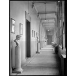 Couloir du lycée Concordet à Paris.