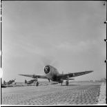 Décollage d'un P-47.