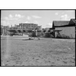 Taylorcraft Piper Cub vu de face.