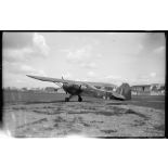 Taylorcraft Piper Cub vu de 3/4 arrière.