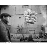 Liberty Ship arrivant au Havre. [description provisoire]