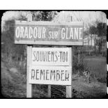 Panneau d'entrée du village martyr d'Oradour-sur-Glane.