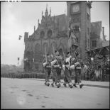 Défilé des troupes à Sarrebruck.