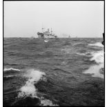 Convoi de navires de la marine marchande.