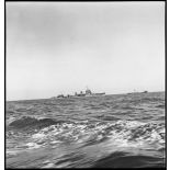 Tribord du torpilleur léger Bouclier à la mer.