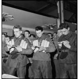 Messe à bord du paquebot/croiseur auxiliaire le Ville d'Oran.