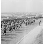 Fanfare d'une unité de chasseurs à Brest.