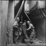 Opération de police dans la casbah d'Alger.
