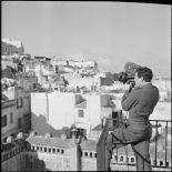 Portrait d'un caméraman du SCA d'Alger.