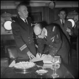 Portrait du  vice-amiral d'escadre Auboyneau.