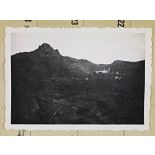 La vue de ma fenêtre à Pigna. Vers le monastère dominicain, à l'est. [légende d'origine]