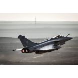 Un avion de chasse Rafale survole la Jordanie lors dun raid aérien en Irak.