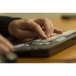 Service post-production de l'Etablissement de communication et de production audiovisuelle de la Défense.