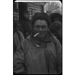 Medyn - Woronov. [Portrait d'un homme, derrière lui, des soldats allemands]. [Description en cours]