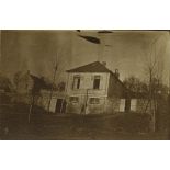 Ecole de Serches (Aisne) du 12 février au 12 mars 1917. Pays assez agréable mais toujours le pays de l'arrière du front où tout manque pas d'agrément. [légende d'origine]