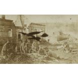 13-16 avril 1917. Vauxrezis (Aisne). Départ de Crouy-sur-Ourcq le 18 mars 1917. J'étais à Paris pour une nuit. Au retour, le régiment était parti à la poursuite des boches. Péripéties. Je cours après le régiment et j'arrive le 19 au soir. [illisible] Roquefort avec biscuit [illisible]. Journée très mouvementée. [légende d'origine]