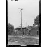 Rosières-en-Santerre (Somme). La gare. Le poste à signaux. [légende d'origine]