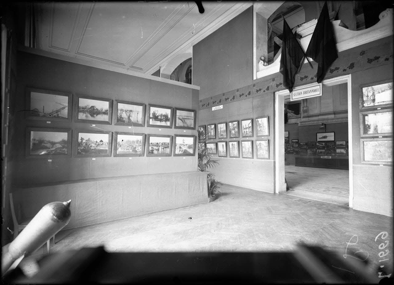 Troupes alliées recevant des rations Banque de photographies et d