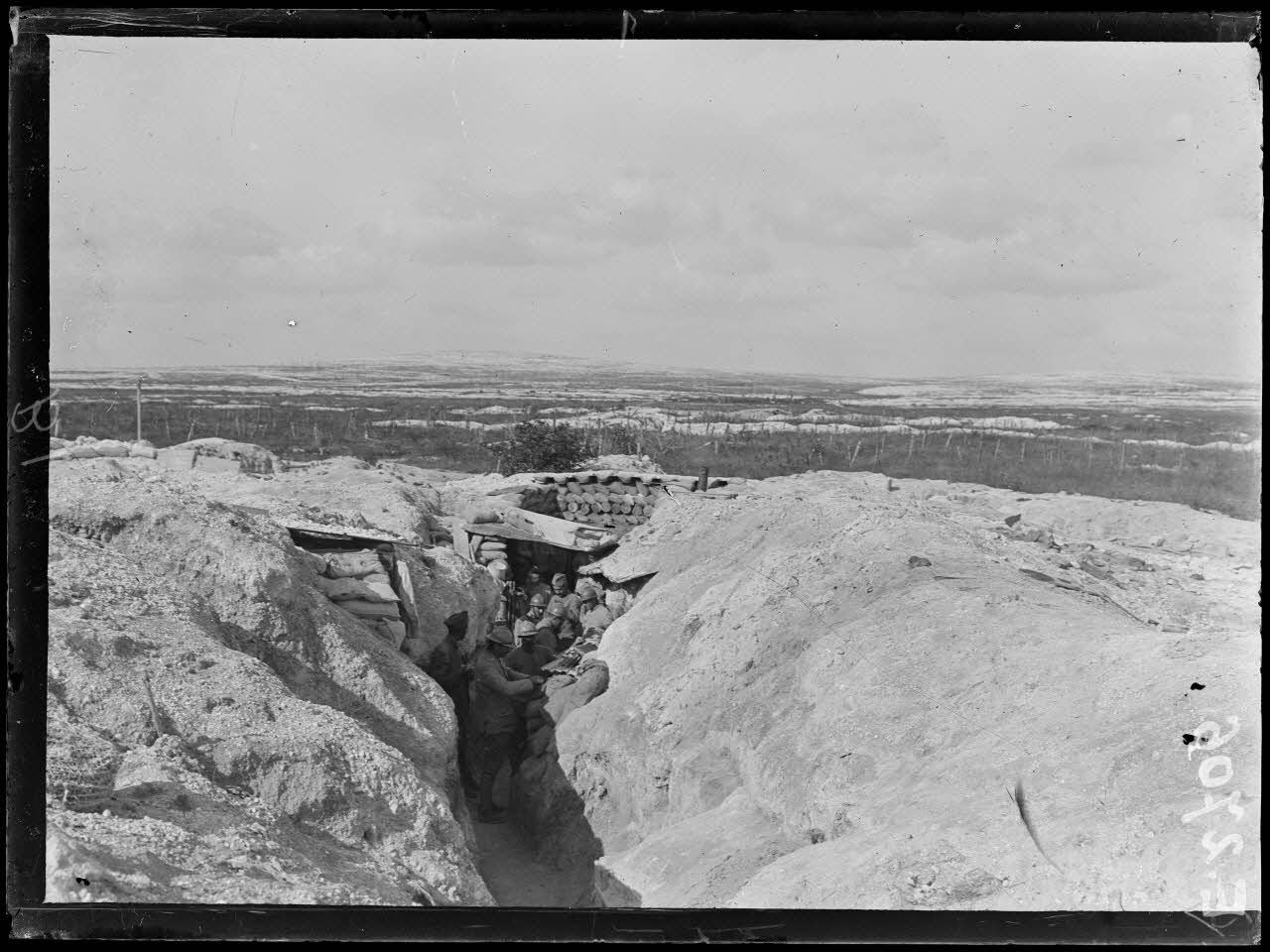 ImagesDéfense Mont Cornillet. Marne. Panorama. Boyau de Vaterbled