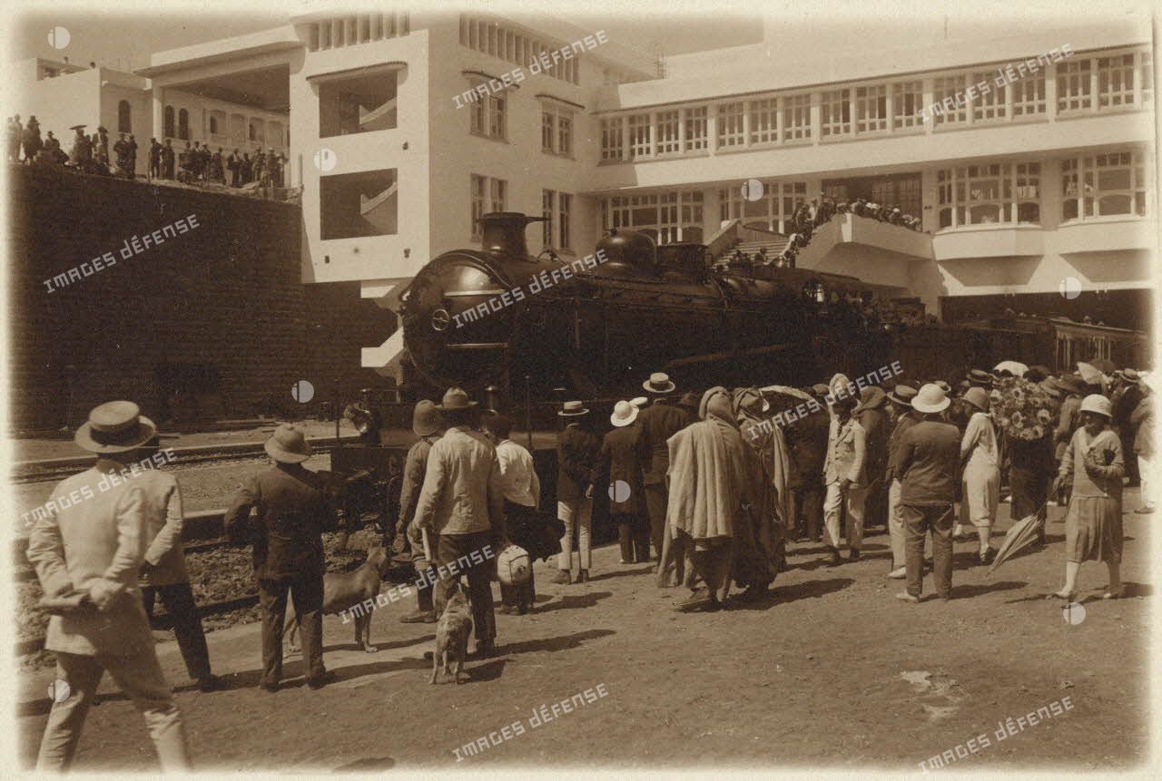 Chemins de Fer au Maroc - ONCF  - Page 12 1853251_2_1