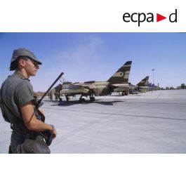 ImagesDéfense - Sur la BA (base aérienne) d'Al Ahsa, des avions de ...